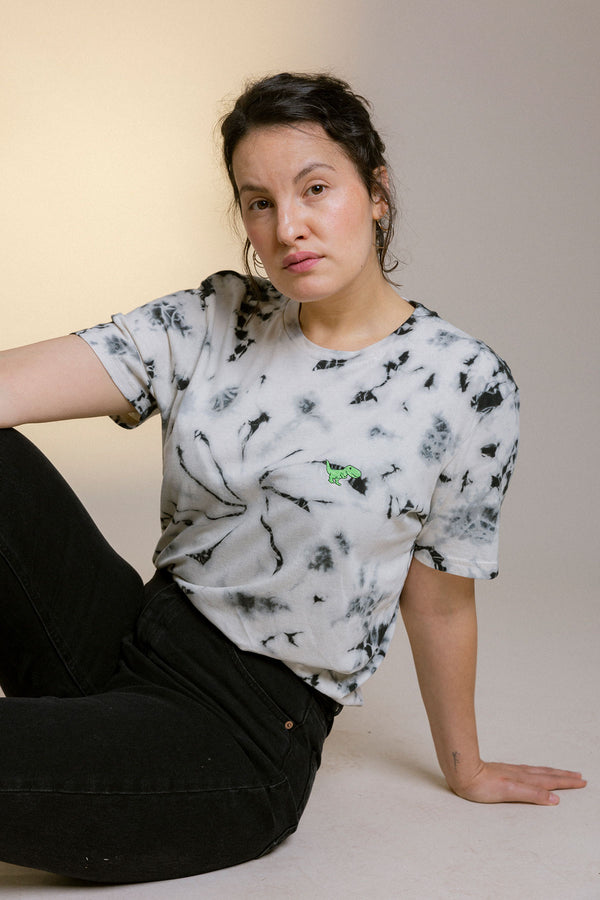 Faires Batikshirt Dino Stick